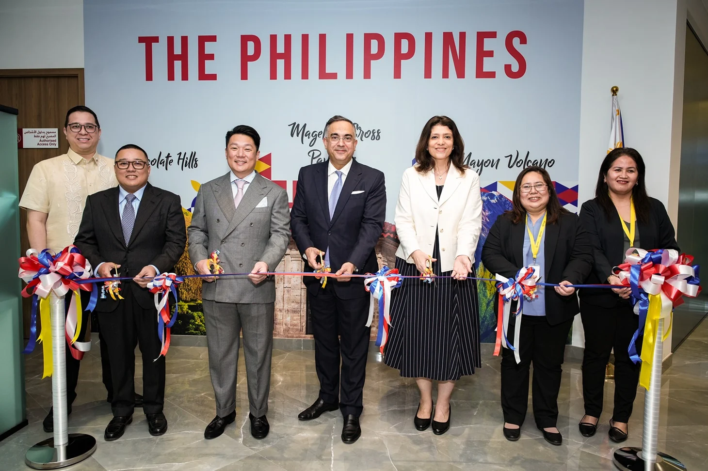 Philippine officials and VFS Global launch contract verification services in Dubai
