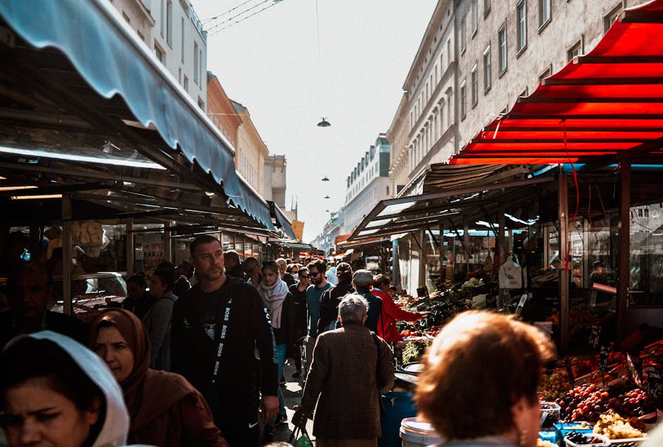 Best Food Markets to Visit While Traveling Worldwide featured