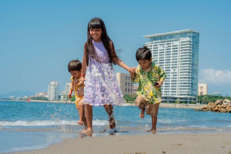 Family Travel Tips for Easier Vacations With Children featured