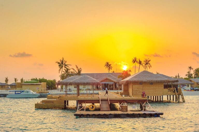 Maldives Travel Guide: Best Resorts and Travel Tips featured