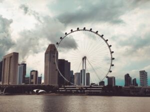 Singapore Travel Guide: Best Attractions and Travel Tips featured